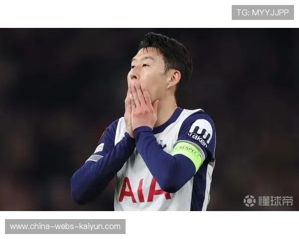 热刺门前混战，孙兴慜点球稳稳命中